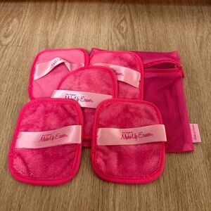 Brand New 5 Day Makeup Eraser Set